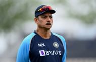 Ravi Shastri played a defiant innings against Karnataka in the 1993/94 Ranji Trophy quarterfinal to deny them victory (File photo | Getty Images)